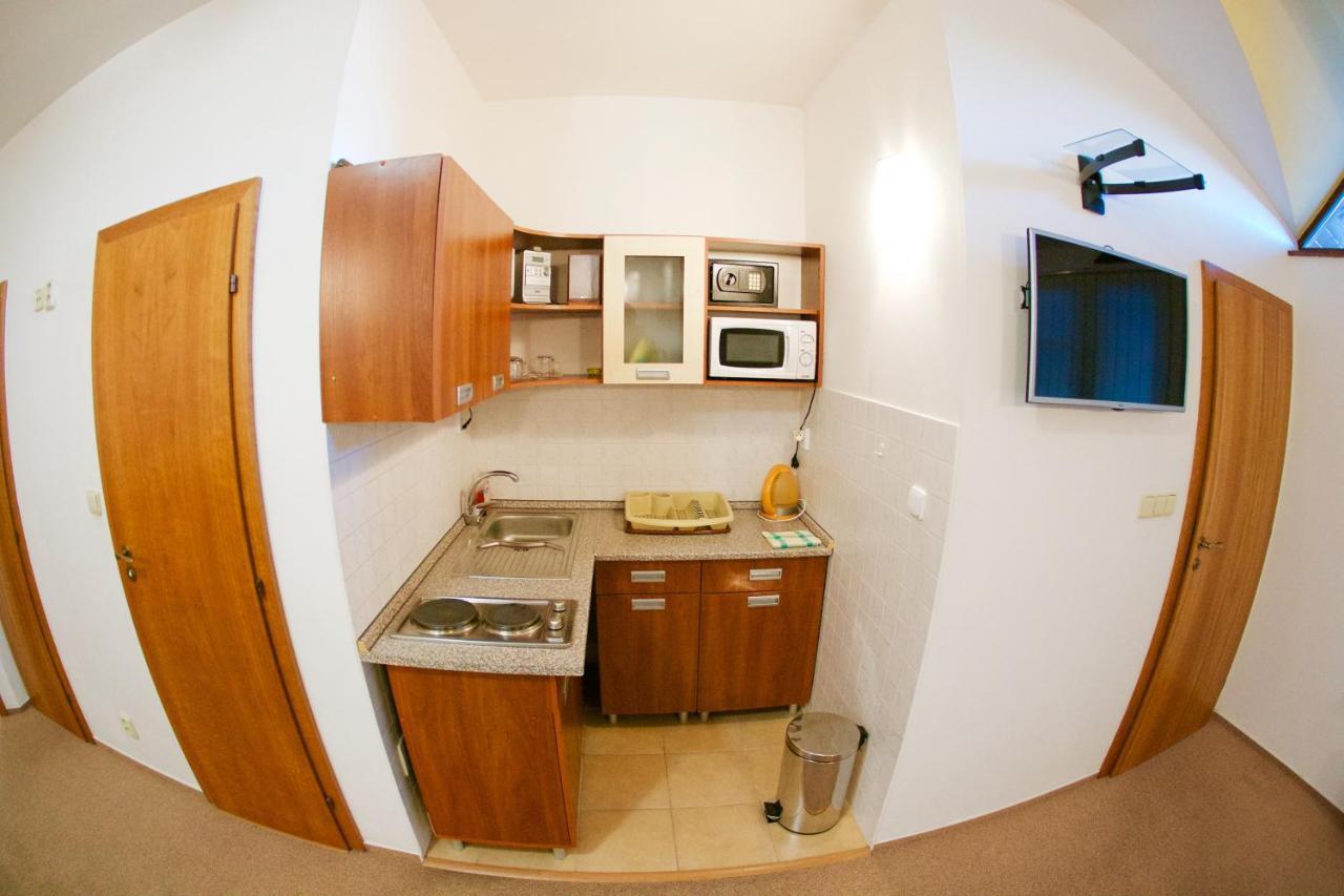 Apartmany Biela Put 17 - 18 เดมานอฟสกา โดลินา ภายนอก รูปภาพ