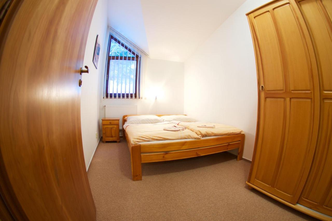 Apartmany Biela Put 17 - 18 เดมานอฟสกา โดลินา ภายนอก รูปภาพ